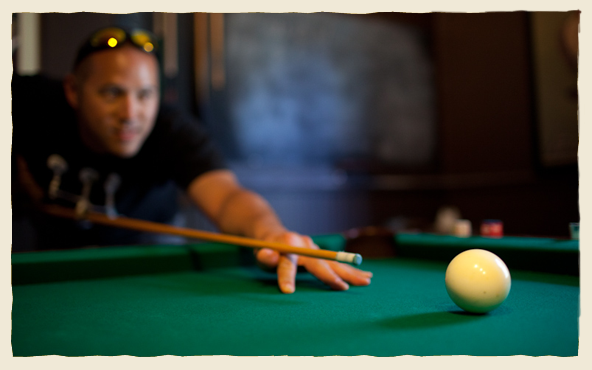 A NEIGHBORHOOD PUB WITH AFFORDABLE FOOD, GREAT BEERS AND QUALITY COCKTAILS